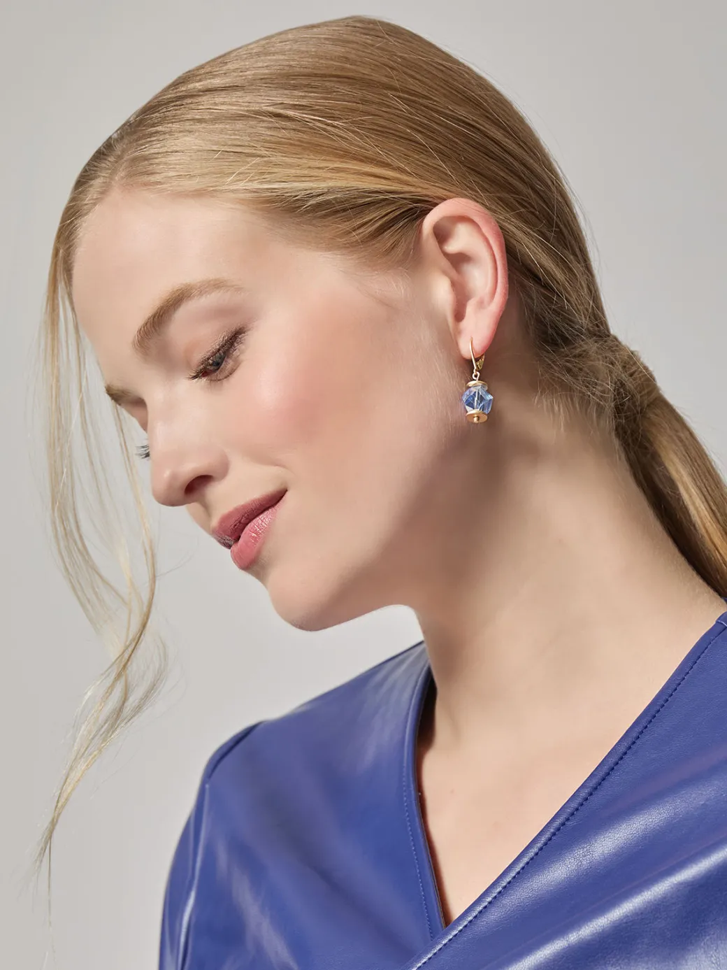 Blue Crystal Dangle Earrings|Misook New