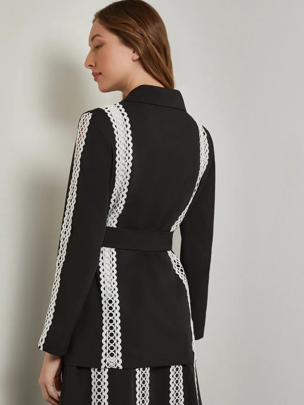 Heritage Fit Jacket - Eyelet Trim Woven Twill|Misook Discount