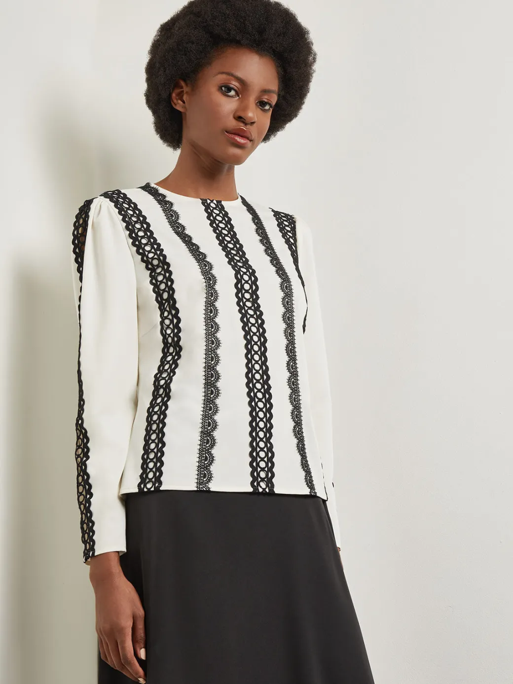 Lace Applique Woven Blouse|Misook Best