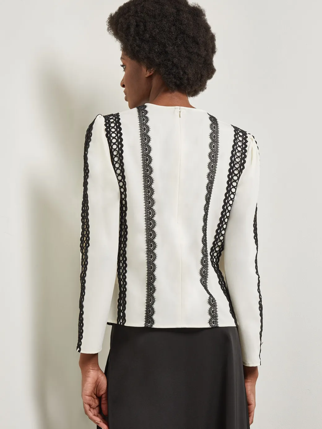 Lace Applique Woven Blouse|Misook Best