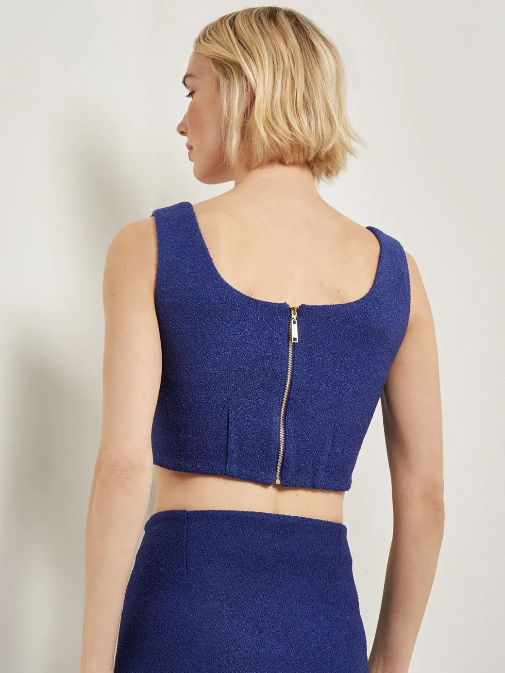 Modern Fit Boucle Knit Cropped Tank Top|Misook Clearance