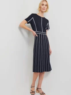 Modern Fit Contrast Stripe A-Line Soft Knit Dress|Misook Outlet