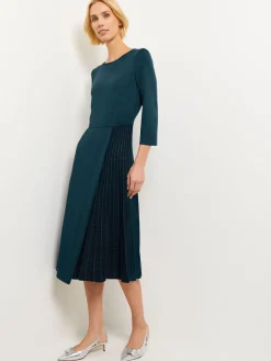 Pleated Contrast Panel Soft Knit Dress|Misook Outlet
