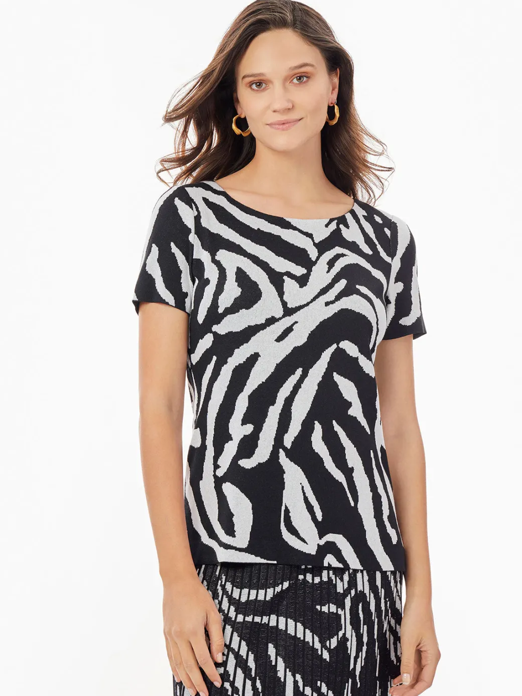Short Sleeve Zebra Soft Knit Top|Misook Sale