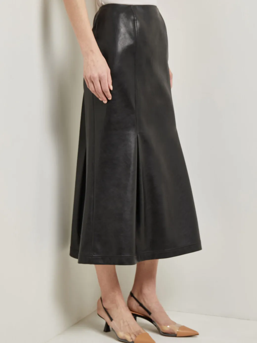 Vegan Leather Front Pleat Trumpet Skirt|Misook Sale